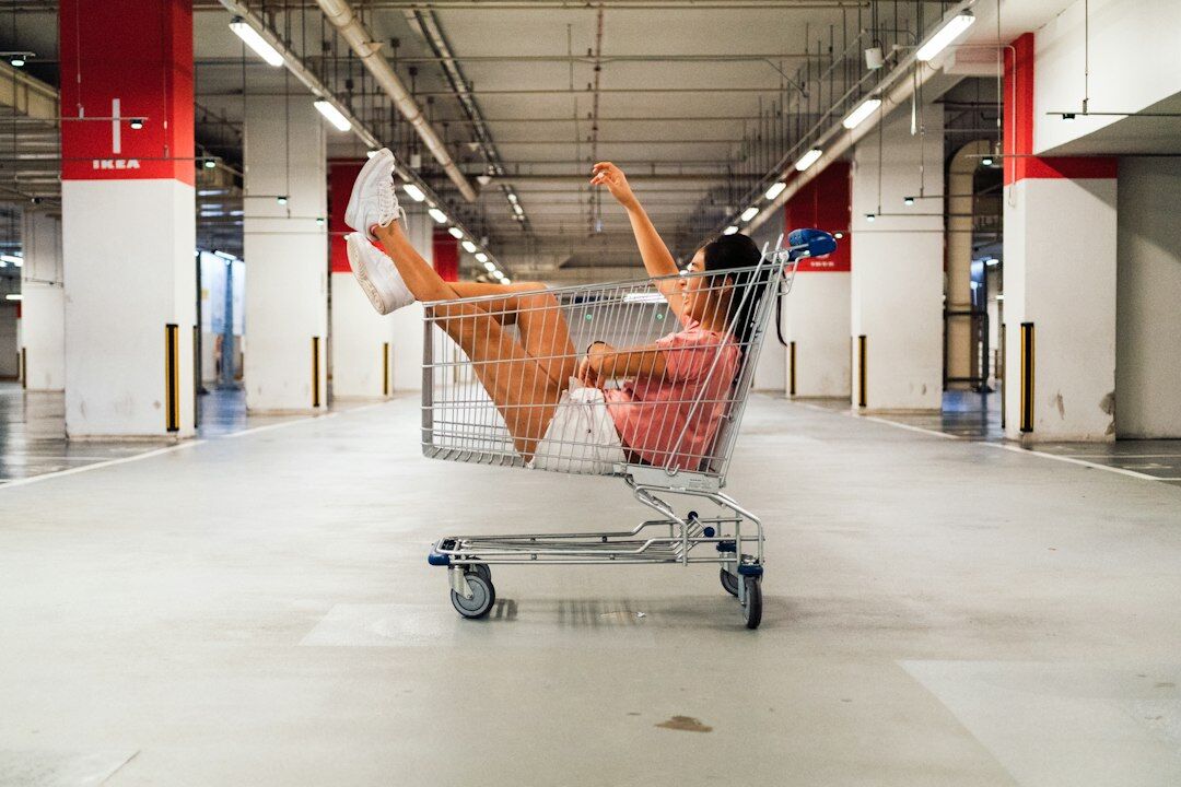 shoplifter caught in act